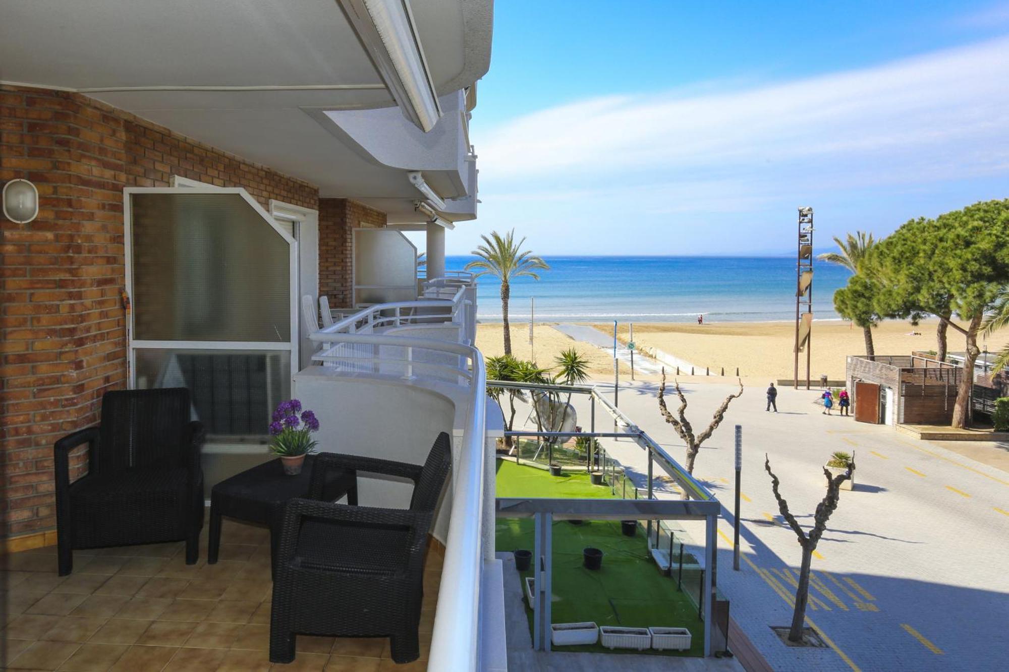 Santillana Homestay By Turismar Salou Luaran gambar